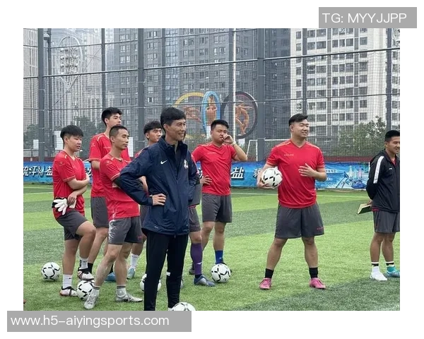 足球冯的奇妙旅程从草根到顶尖球员的奋斗故事